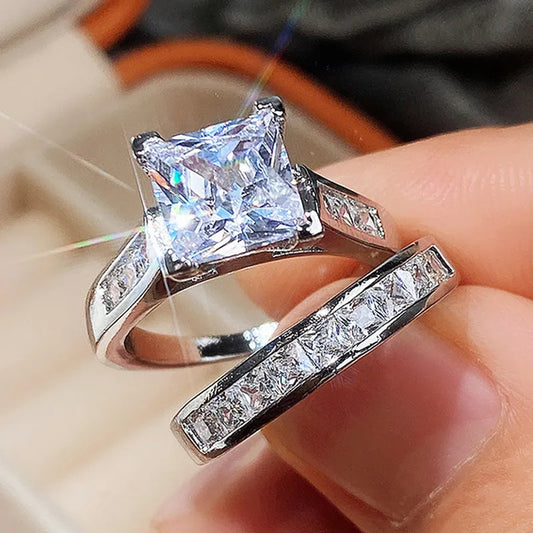 Dazzling Zirconia Women's Fashion Wedding Ring Set