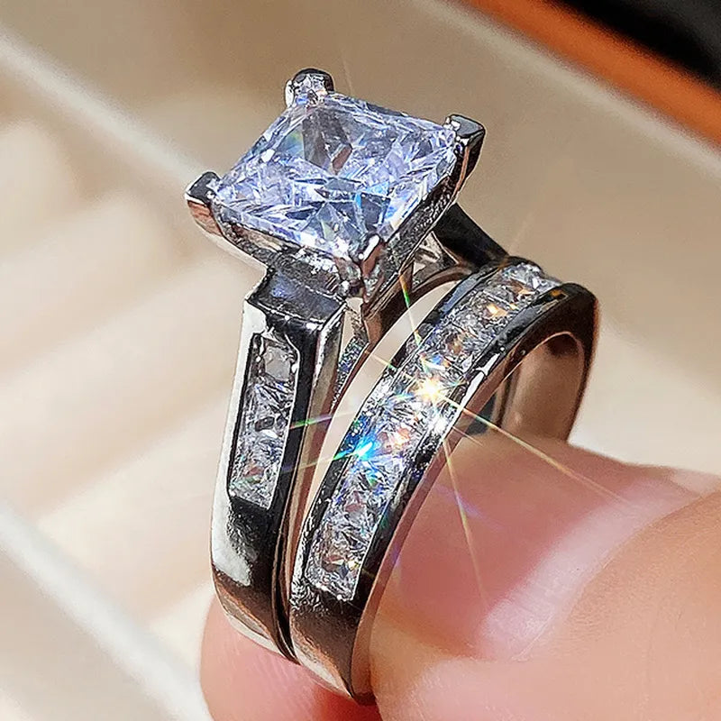 Dazzling Zirconia Women's Fashion Wedding Ring Set
