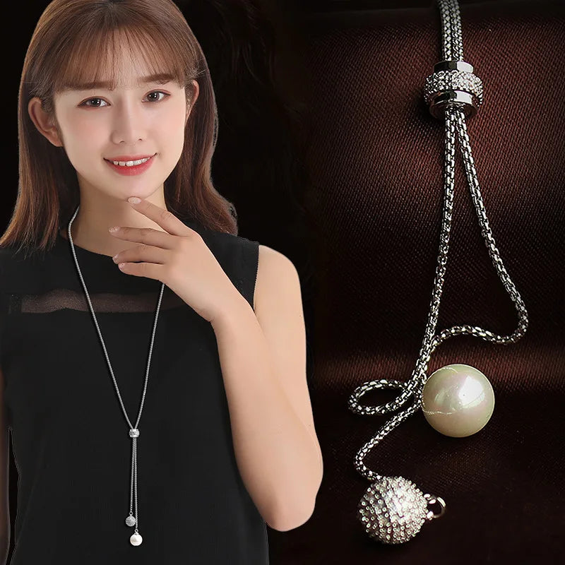 Simple Elegance: Long Pendant Necklace